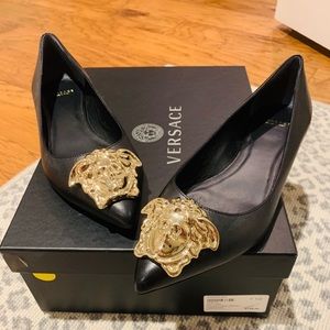 New in box Versace ballerina flats size 7.5